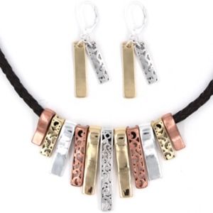 Meet your Posher, Crystal